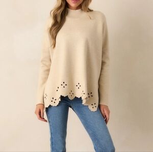 Entro Cream Scalloped Hem Sweater
